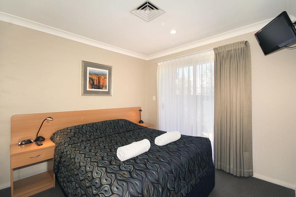 Edward Parry Motel And Apartments Tamworth Dış mekan fotoğraf