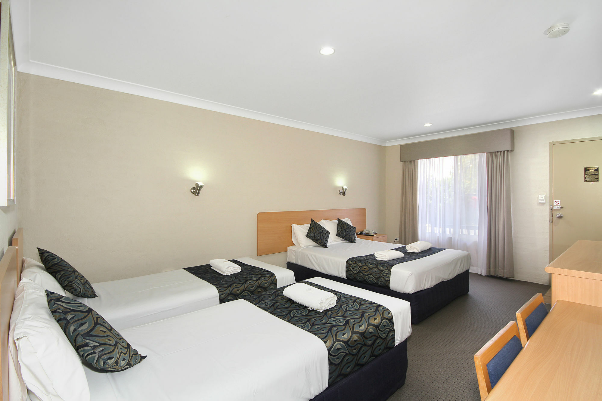 Edward Parry Motel And Apartments Tamworth Dış mekan fotoğraf